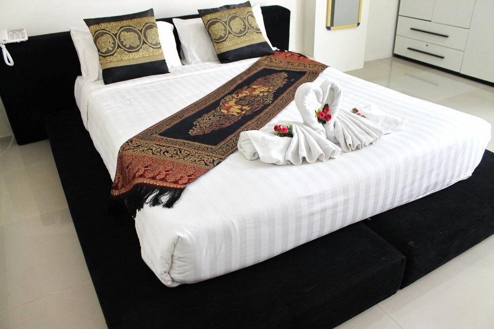 Lars-Lita Residence Patong Luaran gambar