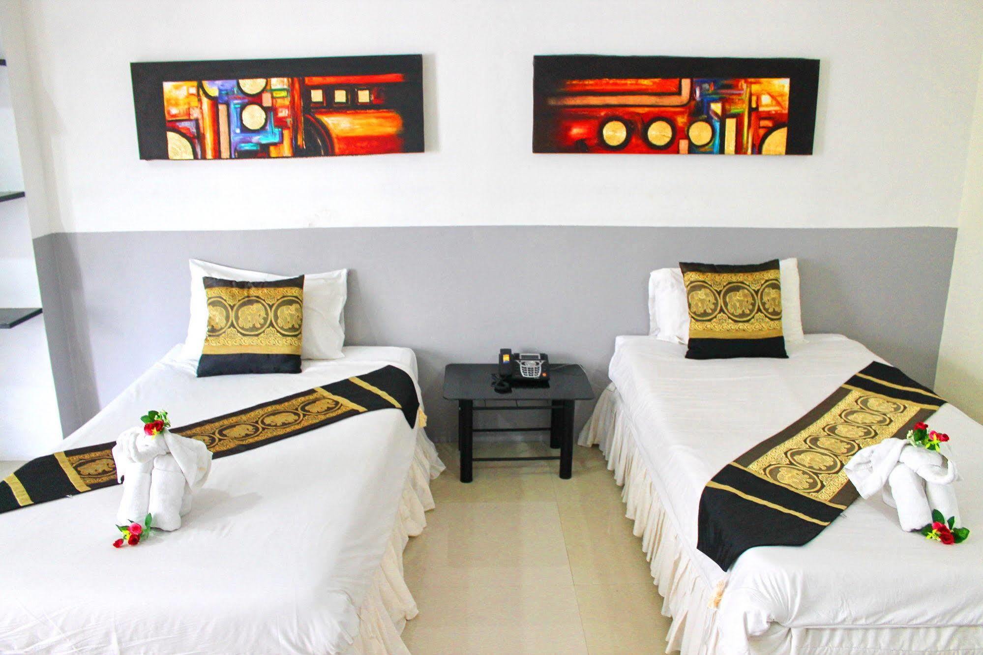 Lars-Lita Residence Patong Luaran gambar