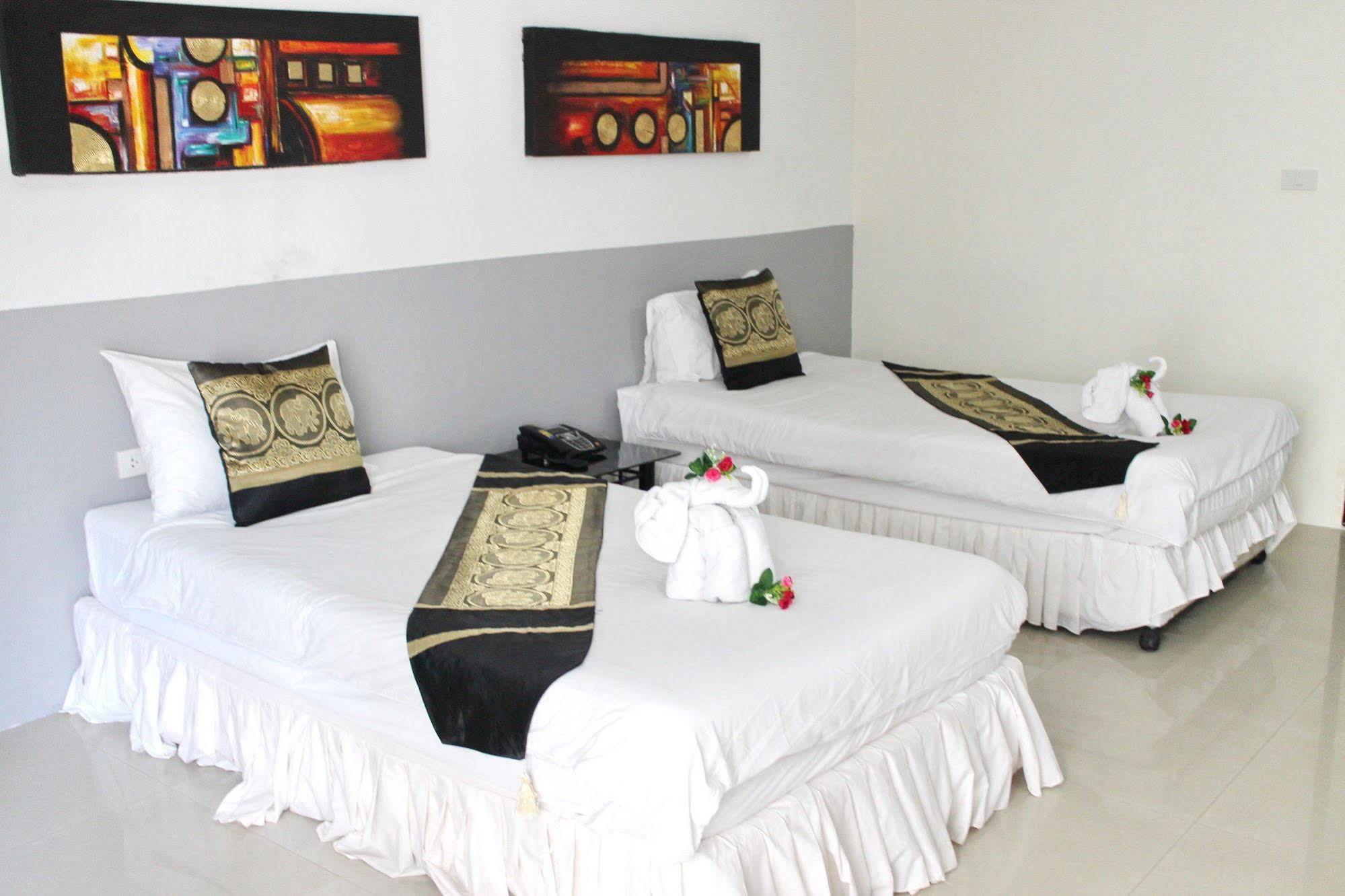 Lars-Lita Residence Patong Luaran gambar